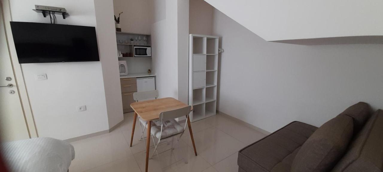 Regina'S Place Or Akiva Luaran gambar